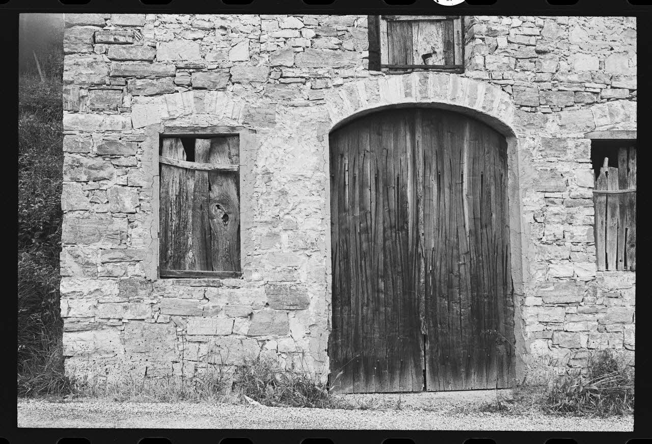 photographie Façades de l'exploitation agricole : ferme vue sous différents angles Ph.1979.332.3 Photo