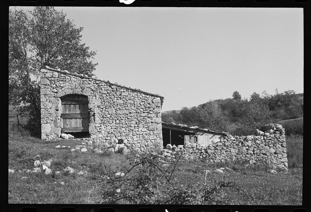 photographie Bergerie isolée Ph.1979.333.122 Photo
