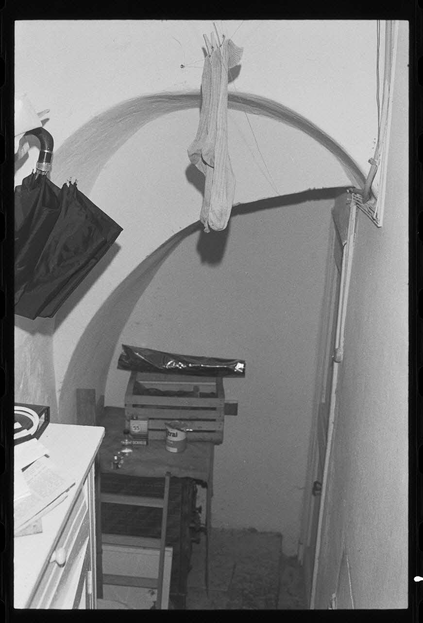 photographie Cuisine : vue du passage entre cuisine et une autre pièce Ph.1979.333.19 Photo
