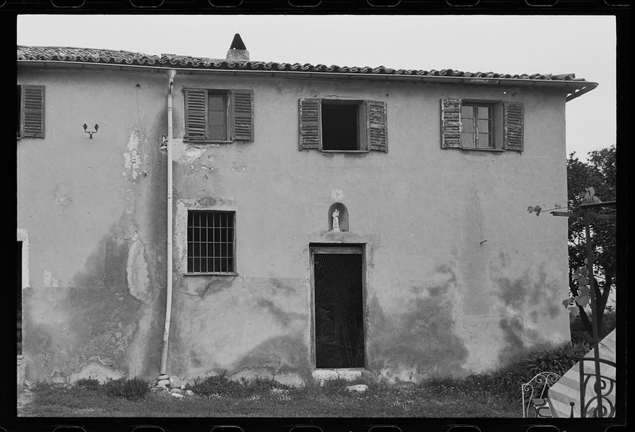 photographie Façade principale de la maison Ph.1979.333.217 Photo