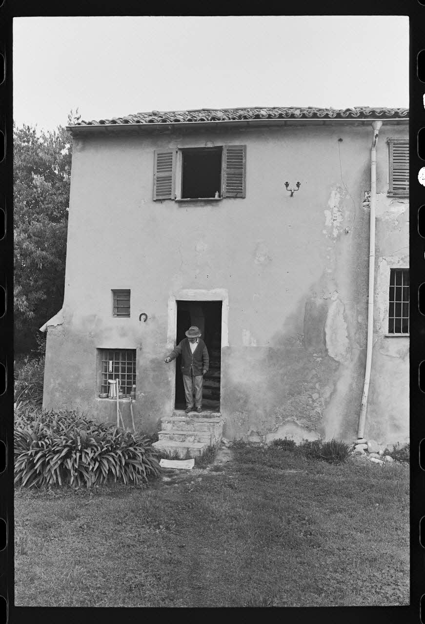 photographie Façade principale de la maison Ph.1979.333.227 Photo