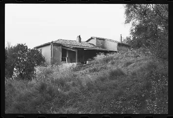 photographie Maisons de deux types différents Ph.1979.333.242 Photo