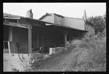 photographie Maisons de deux types différents Ph.1979.333.246 Photo
