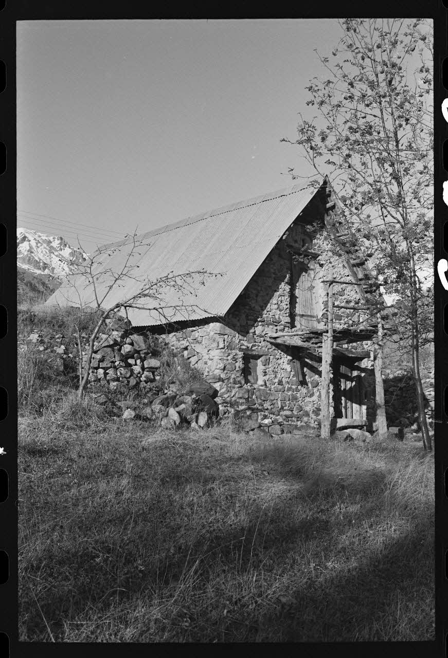photographie Grange avec un logement temporaire de berger Ph.1979.333.321 Photo