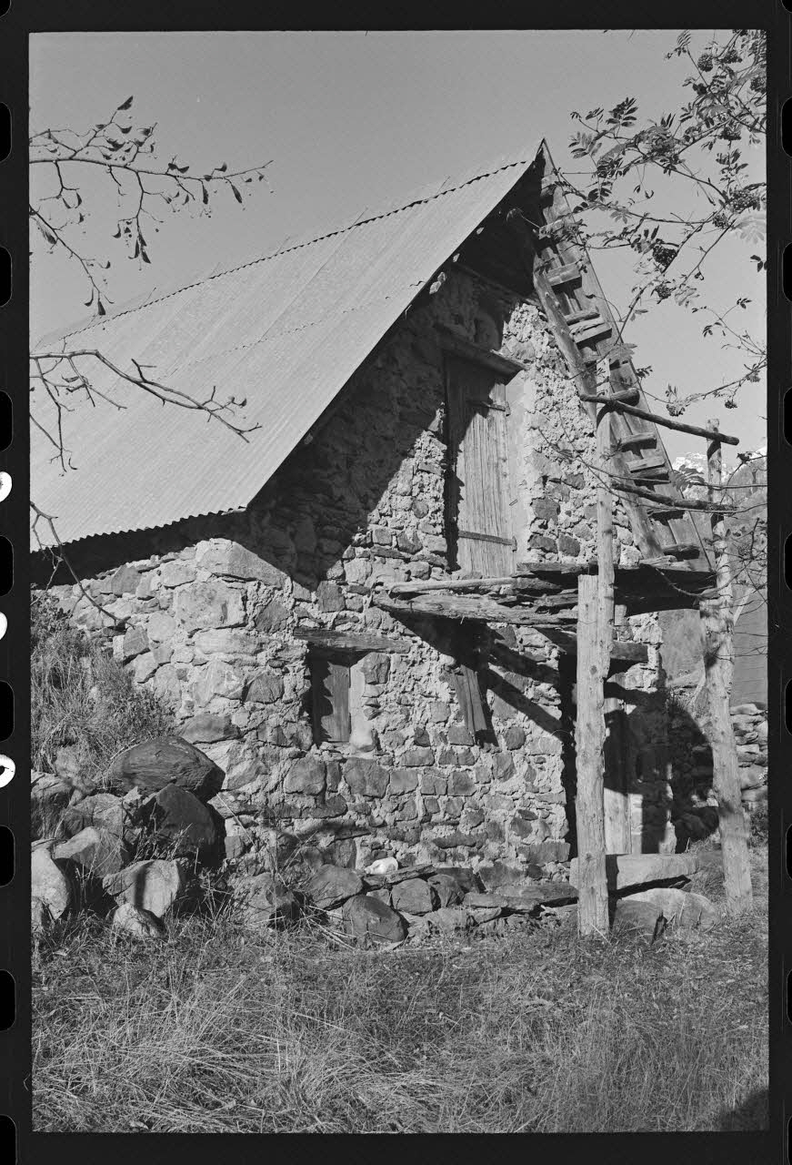 photographie Grange avec un logement temporaire de berger Ph.1979.333.322 Photo