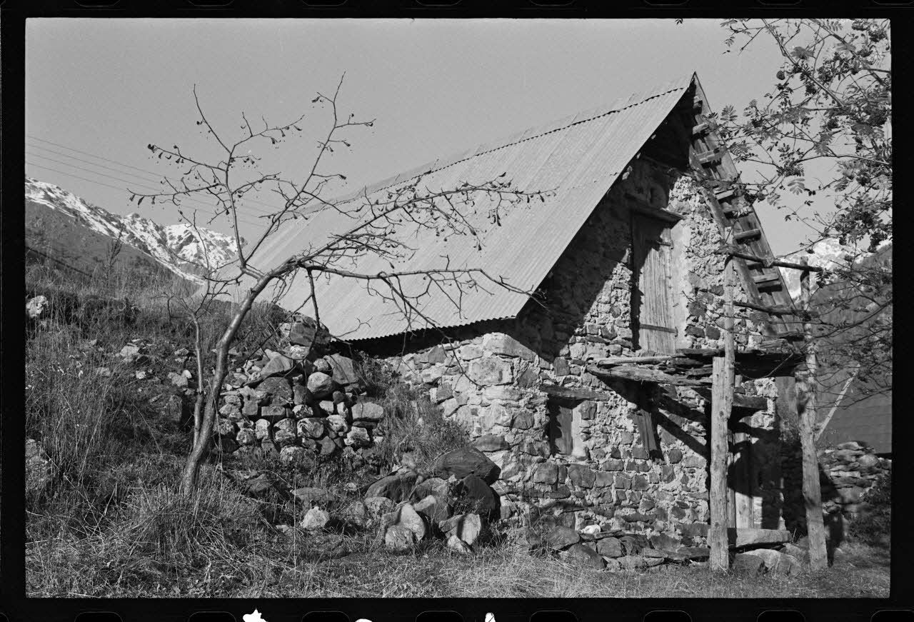photographie Grange avec un logement temporaire de berger Ph.1979.333.324 Photo