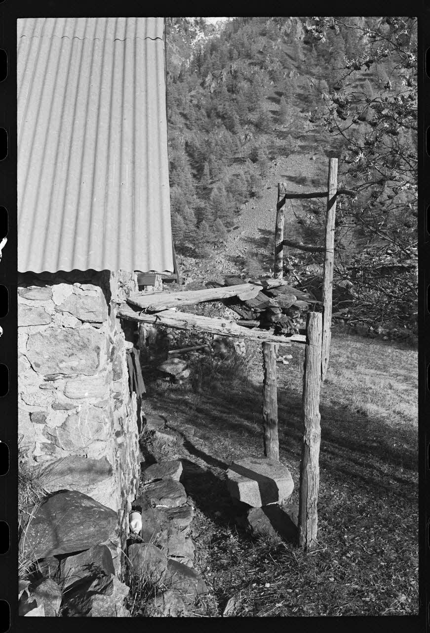 photographie Grange avec un logement temporaire de berger Ph.1979.333.325 Photo