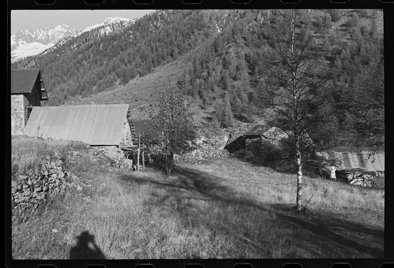 photographie Grange avec cheminée de façade Ph.1979.333.347 Photo