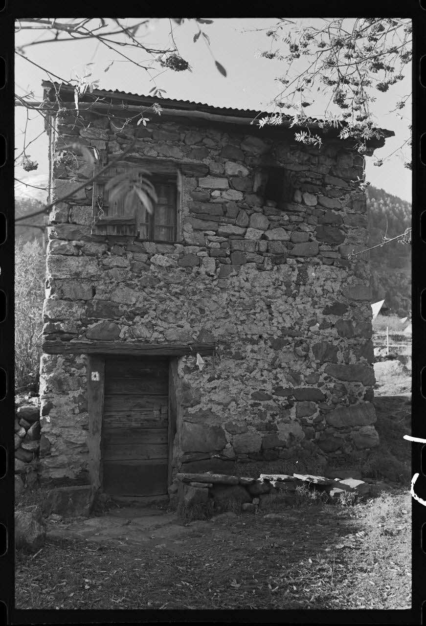 photographie Grange avec cheminée de façade Ph.1979.333.352 Photo
