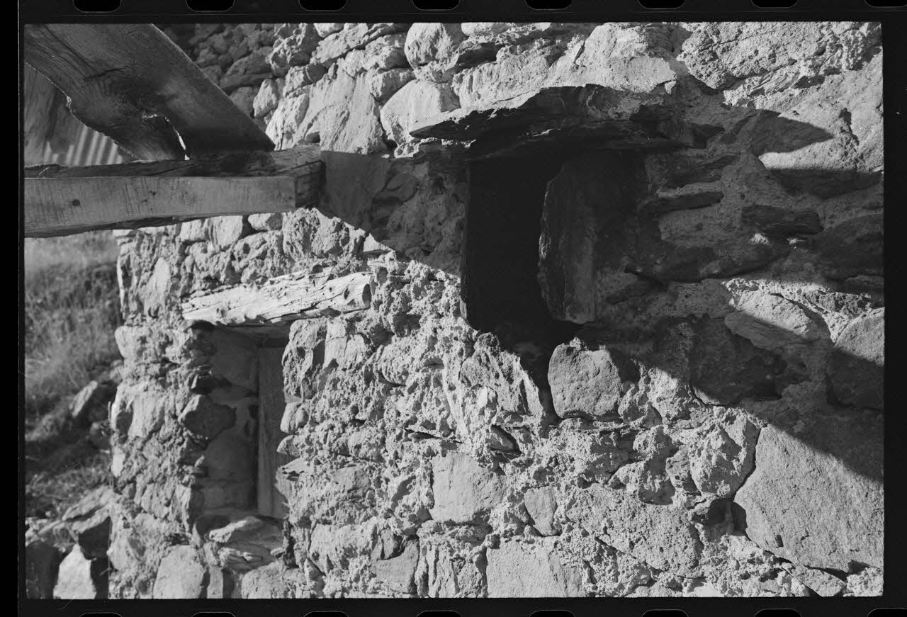 photographie Grange avec cheminée de façade Ph.1979.333.353 Photo