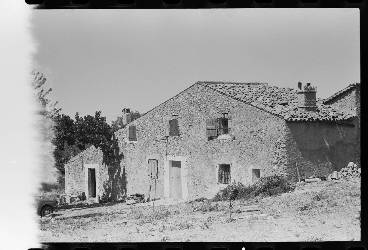 photographie Bastide. Vue de la façade sur pignon Ph.1979.335.1 Photo
