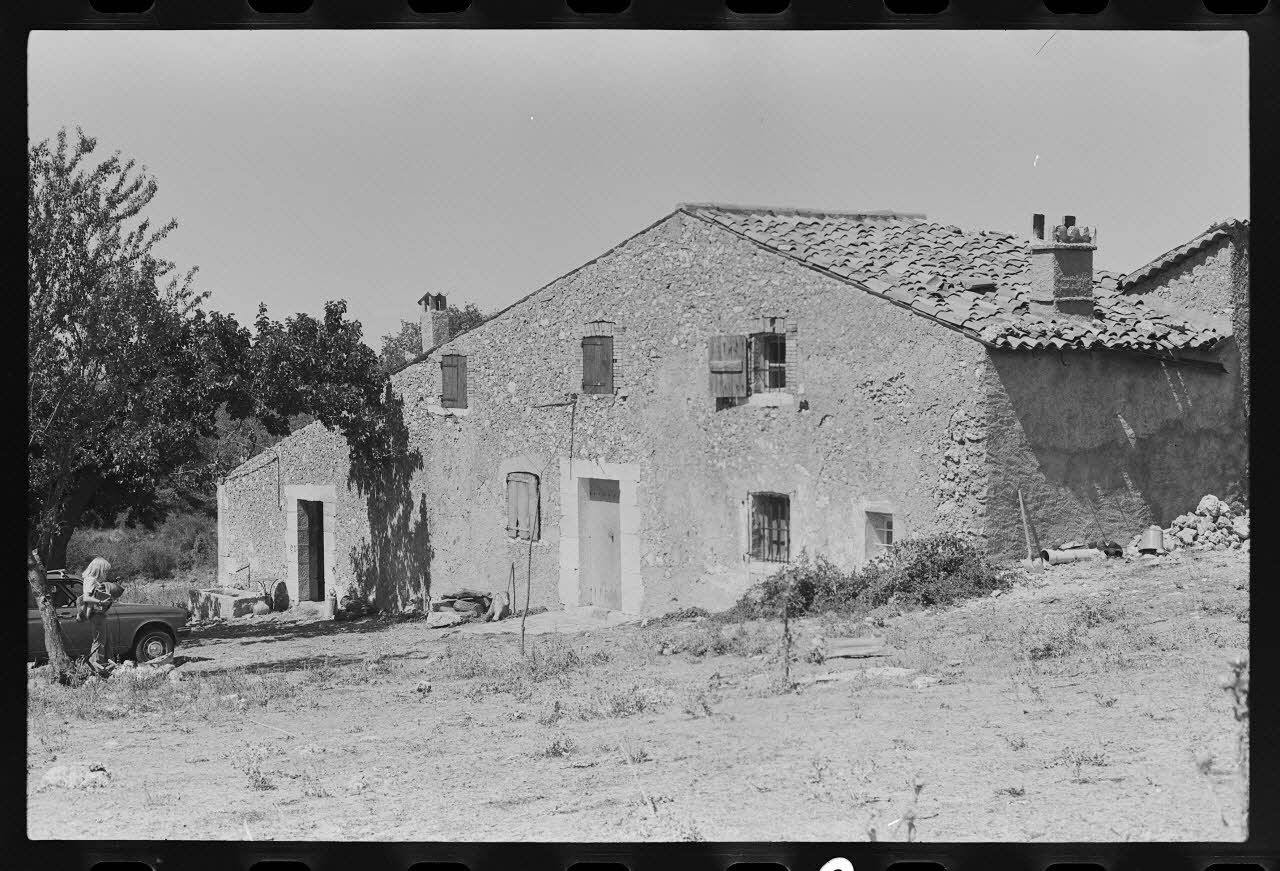 photographie Bastide. Vue de la façade sur pignon Ph.1979.335.2 Photo