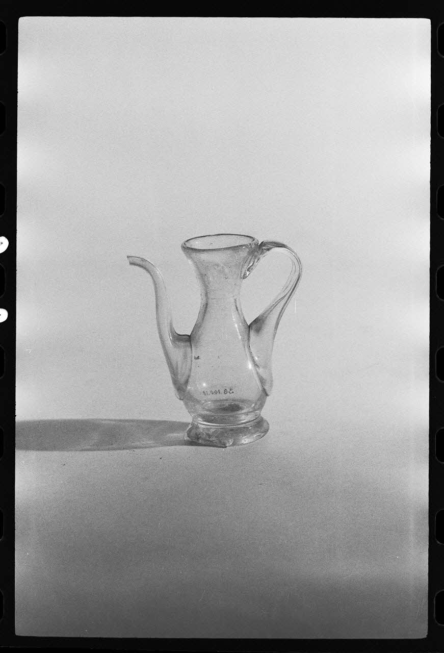photographie Burette Ph.1980.1.22 Photo