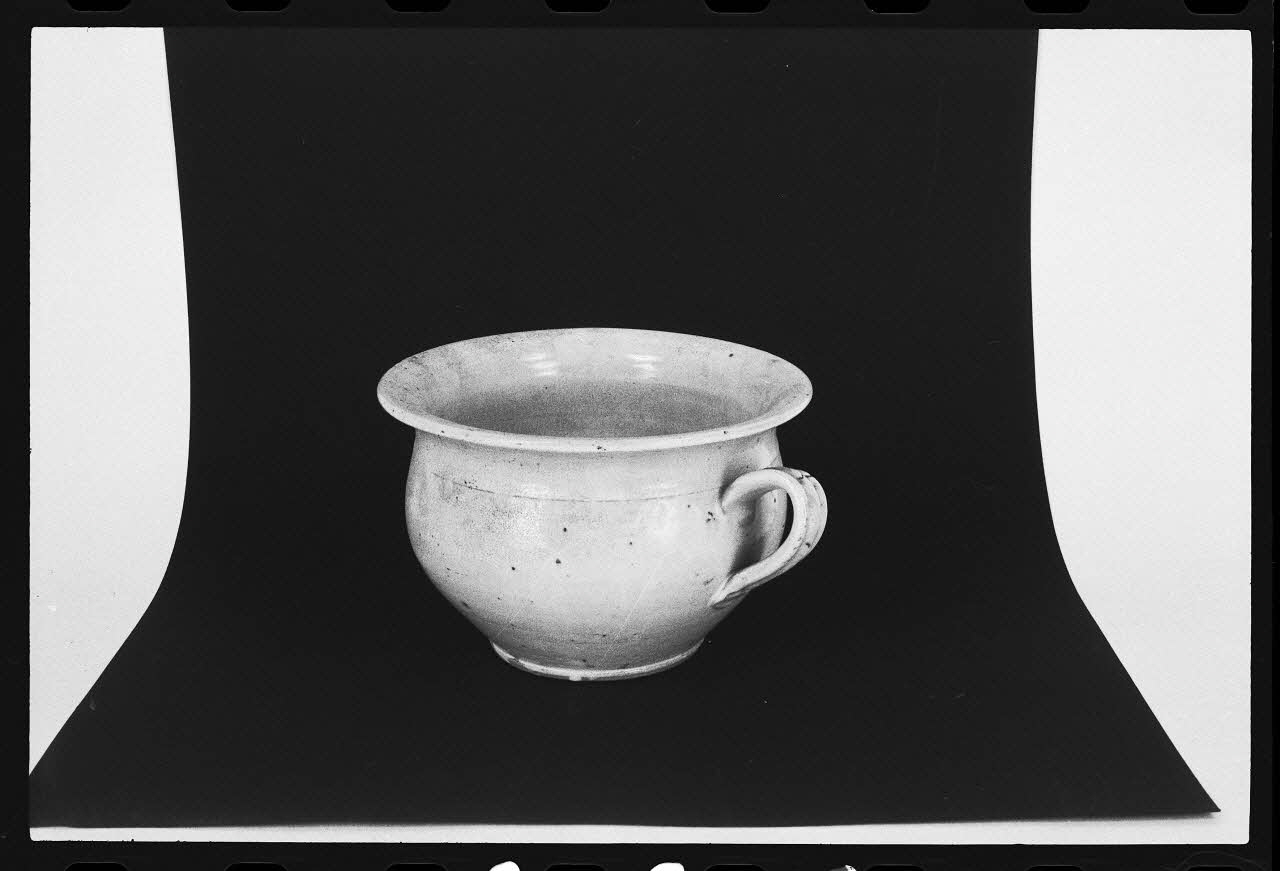 photographie Pot de chambre Ph.1980.1.295 Photo