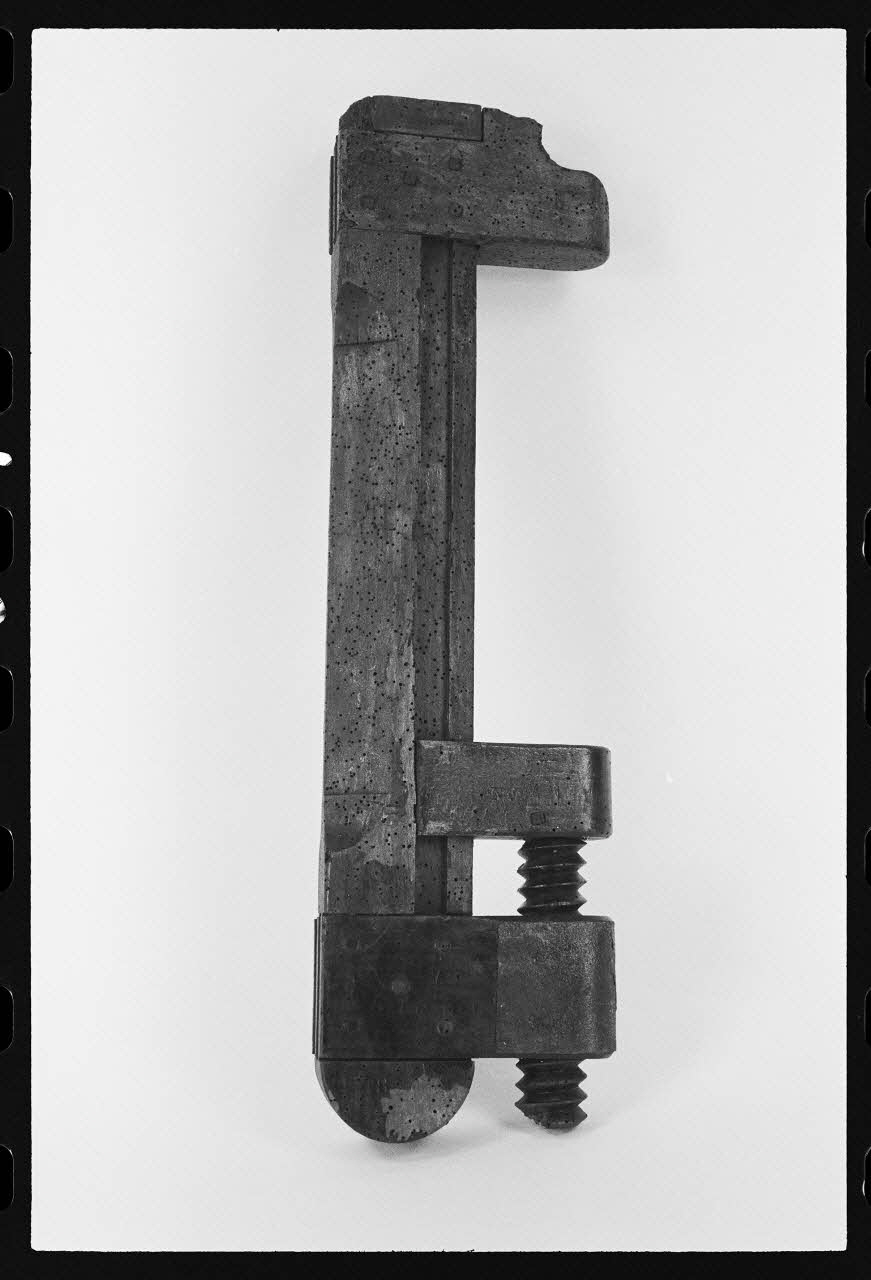 photographie Presse acier de charpentier Ph.1980.1.435 Photo