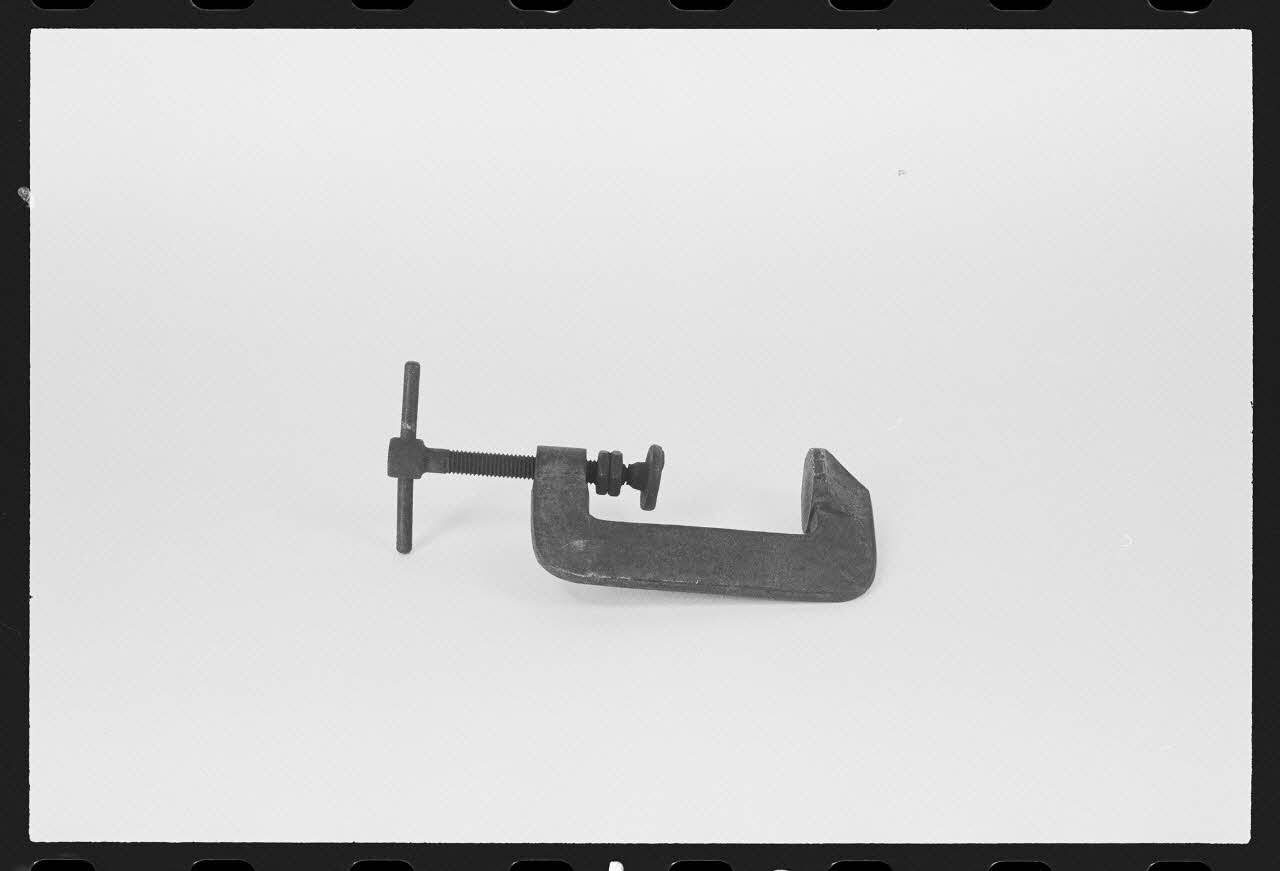 photographie Etau de charpentier Ph.1980.1.439 Photo