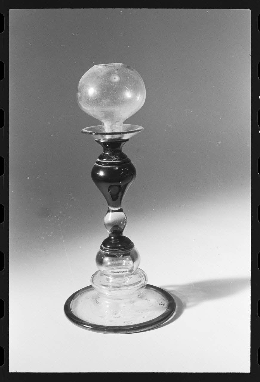 photographie Lampe-veilleuse Ph.1980.1.458 Photo