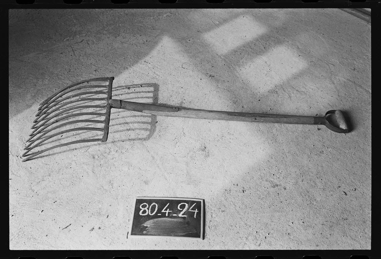 photographie Fourche à charbon. Outillage agricole Ph.1980.1.521 Photo