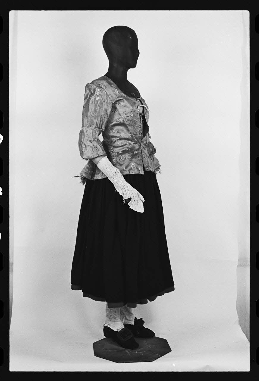 photographie Costume de femme de pêcheur Ph.1980.1.833 Photo