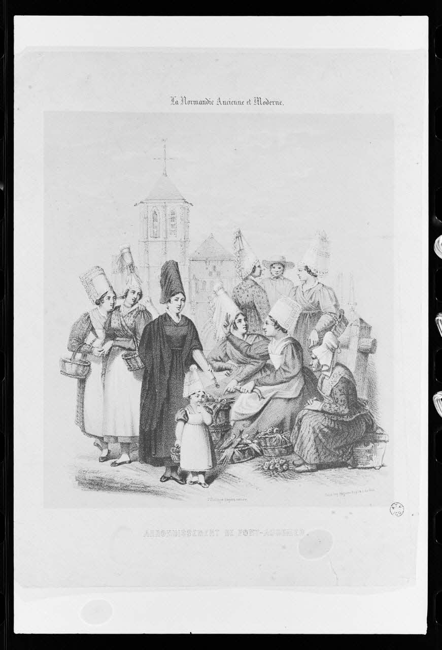 photographie Estampe représentant un costume de femme ainsi que sa coiffe, datée de 1851. Extrait de "La Normandie ancienne et moderne" par P. Philippe. Lithographie Ph.1980.2.379 Photo