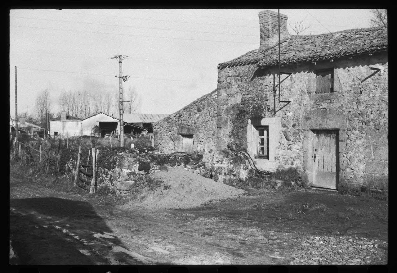 photographie MNATP. Chantier 1425. Enquête sur l'architecture rurale de la France (1968-1990) Ph.1980.317.66 Photo