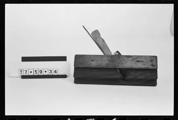 photographie Antenne Saint-Riquier : carrossier. Rabot Ph.1981.1.171  Photo