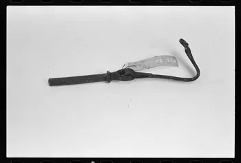 photographie Antenne Saint-Riquier : carrossier. Outillage: clavette Ph.1981.1.194 Photo
