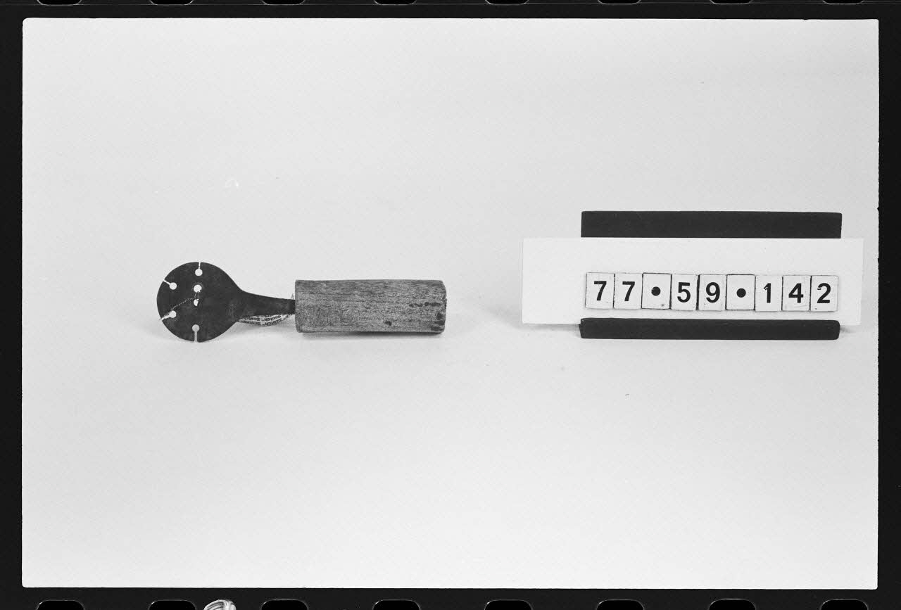 photographie MNATP. Antenne de Saint-Riquier Ph.1981.1.24  Photo