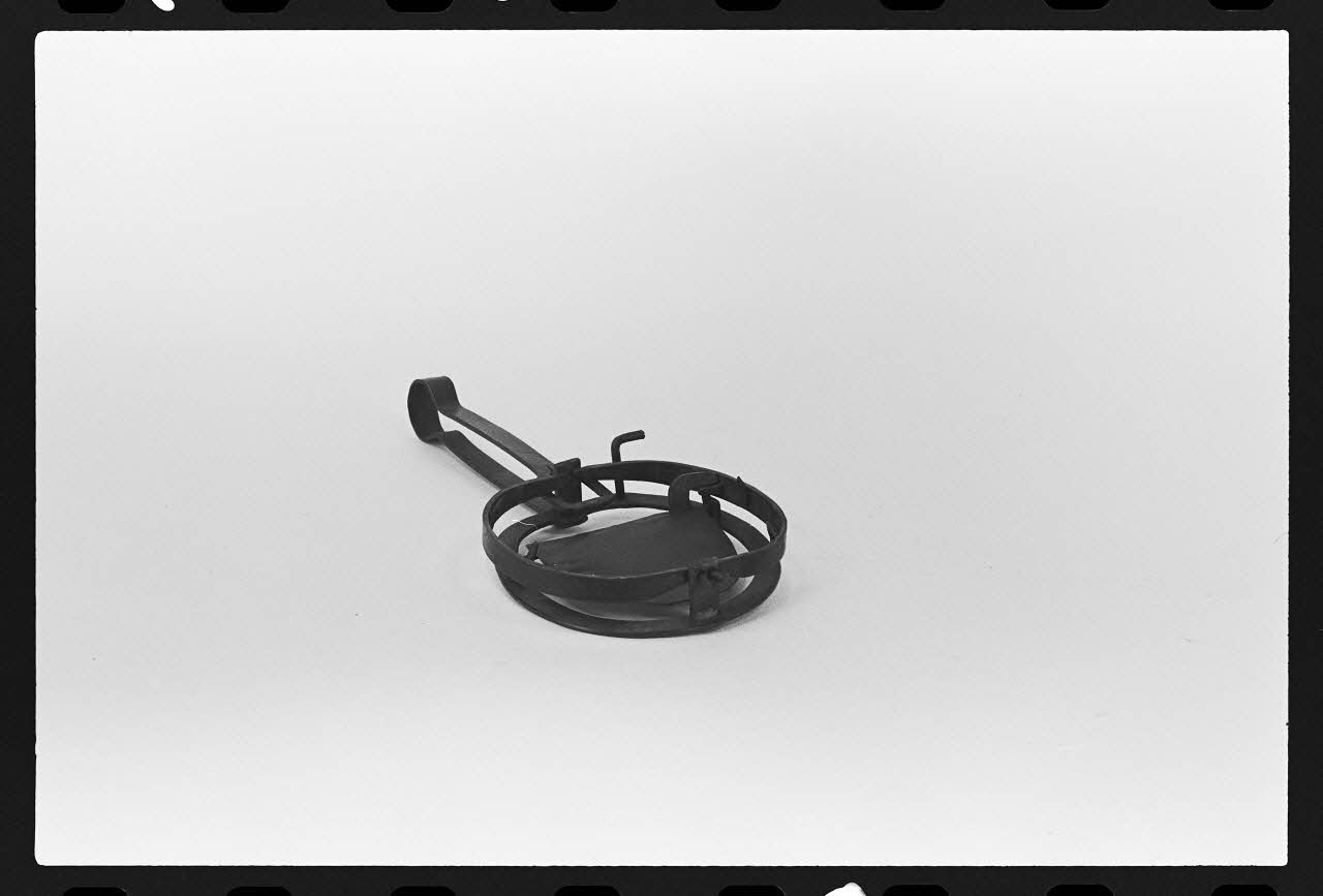 photographie Piège traquenard à chevauchement Ph.1981.1.609 Photo