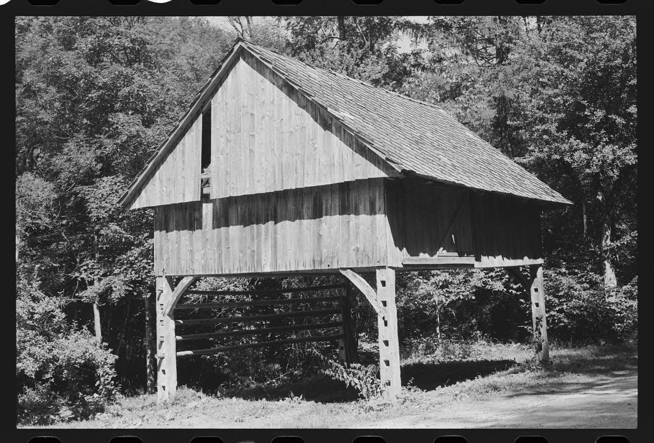 photographie MNATP. Chantier 1425. Enquête sur l'architecture rurale de la France (1968 - 1990) Ph.1985.303.32 Photo