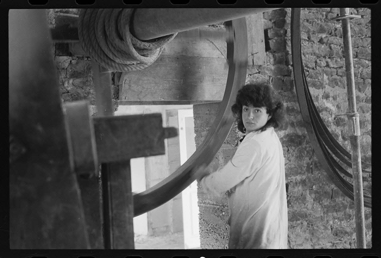 photographie Démontage de la roue de serrage d'un pressoir Ph.1985.32.12 Photo