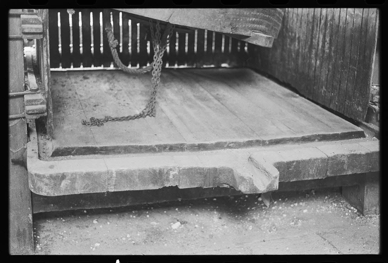 photographie Détail du mâtis sur la maie Ph.1985.32.15 Photo