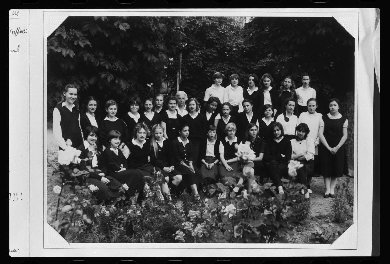Anonyme photographie Photographie de classe de 3ème à Sainte-Marie-de-Neuilly France 1981 Ph.1985.59.3 Photo