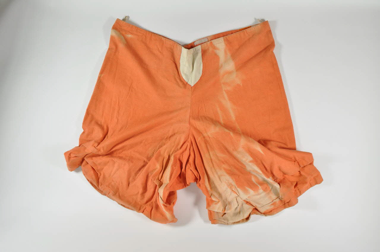 Cirque du Docteur Paradi costume du docteur Paradi:pantalon Basse-Normandie, France 1997 2001.2.17.2 Photo Mucem
