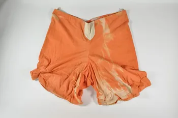 Cirque du Docteur Paradi costume du docteur Paradi:pantalon Basse-Normandie, France 1997 2001.2.17.2 Photo Mucem