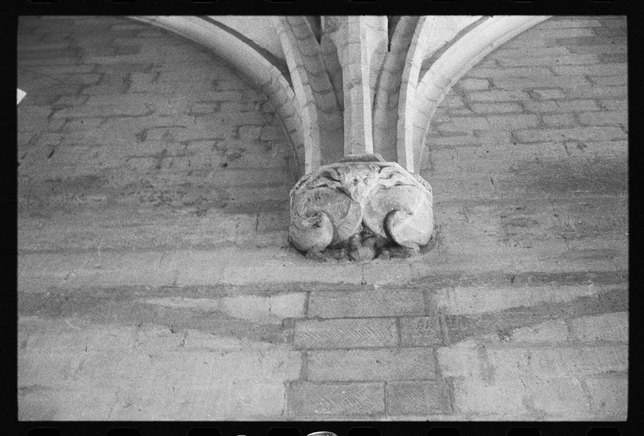 Jean Cuisenier photographie Enquête conduite par Jean Cuisenier dans le Lubéron (du 9 au 20 septembre 1985) Provence-Alpes-Côte d'Azur, France 1985/9/9 Ph.1985.89.27 Photo