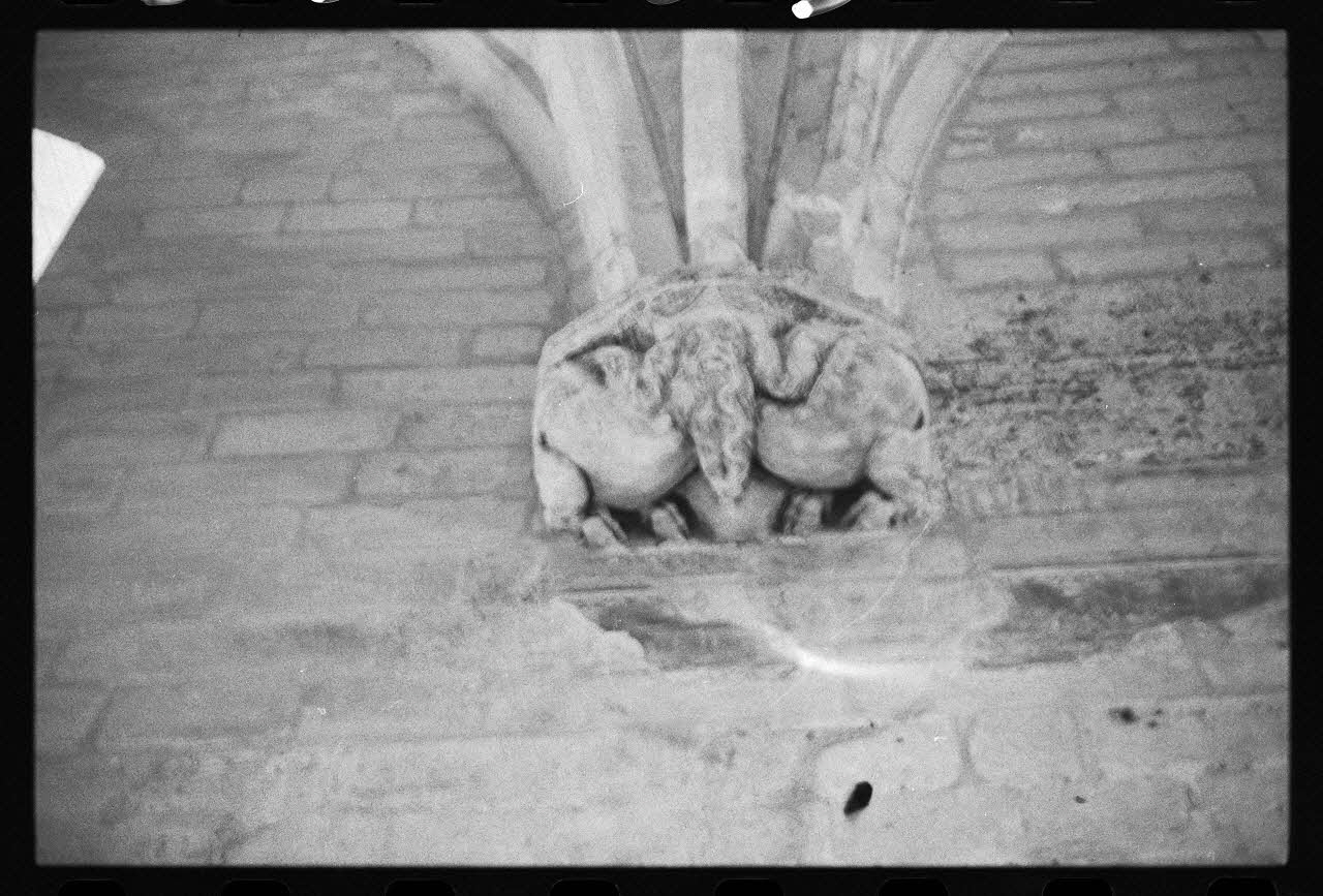 Jean Cuisenier photographie Enquête conduite par Jean Cuisenier dans le Lubéron (du 9 au 20 septembre 1985) Provence-Alpes-Côte d'Azur, France 1985/9/9 Ph.1985.89.30 Photo