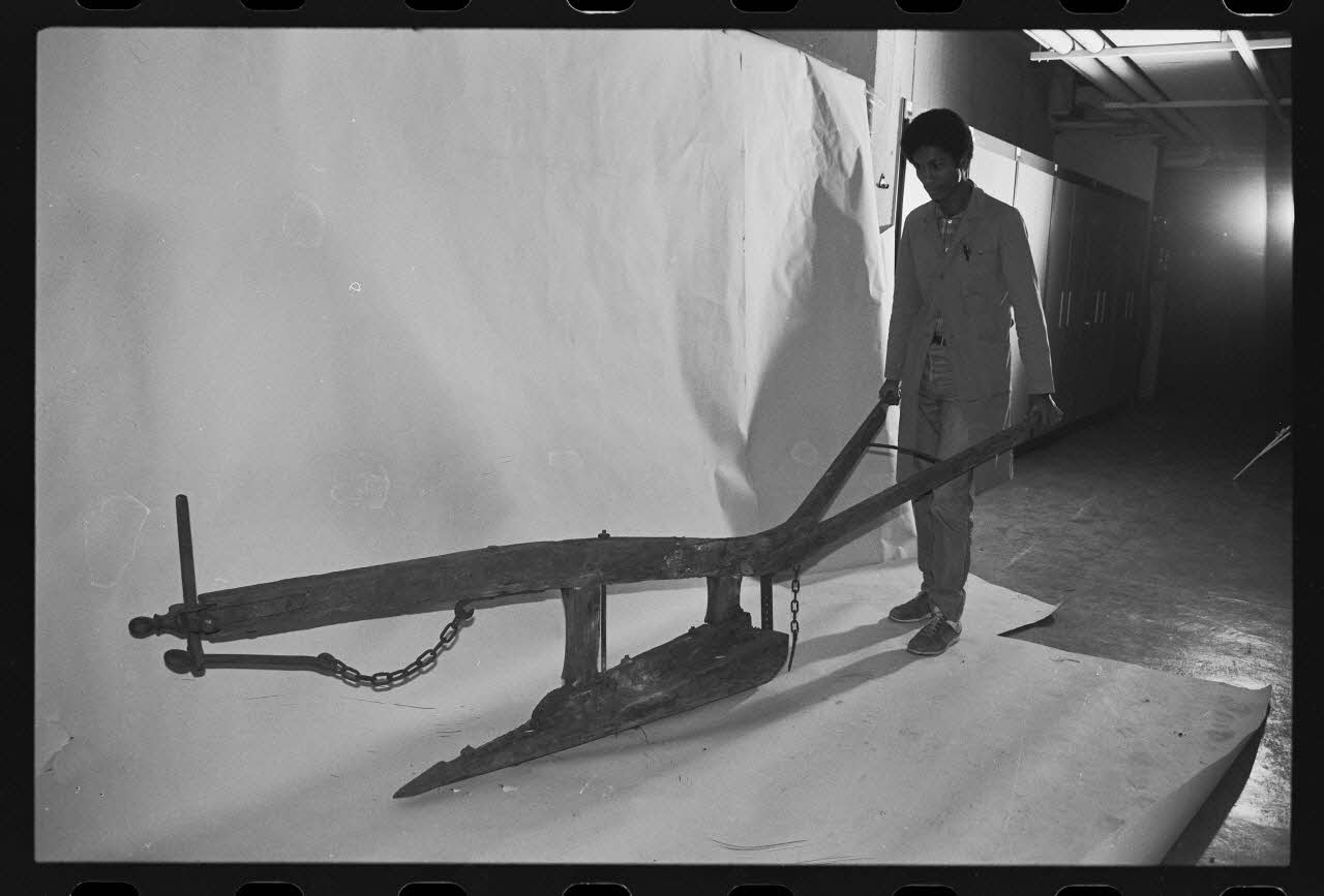 photographie Araire quadrangulaire de 1948. Utilisé jusqu'en 1981 Ph.1986.1.465 Photo