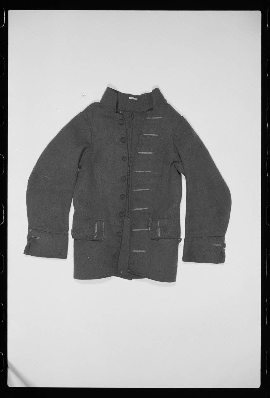 photographie Veste de lévite en drap foulé bleu. Vers 1760 Ph.1986.1.479 Photo