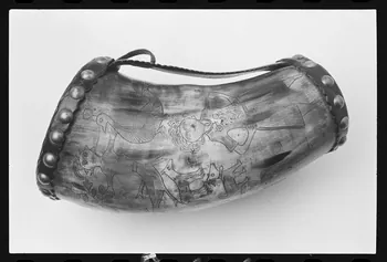 photographie Collection Le Guernic. Dépôt Musée de l'Homme Ph.1986.1.811  Photo
