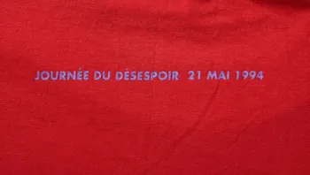 Act Up-Paris tee-shirt Act Up-Paris lutte contre le sida et vous que faites-vous ? Ile-de-France, France 1994 2018.75.235 Photo Mucem / Marianne Kuhn