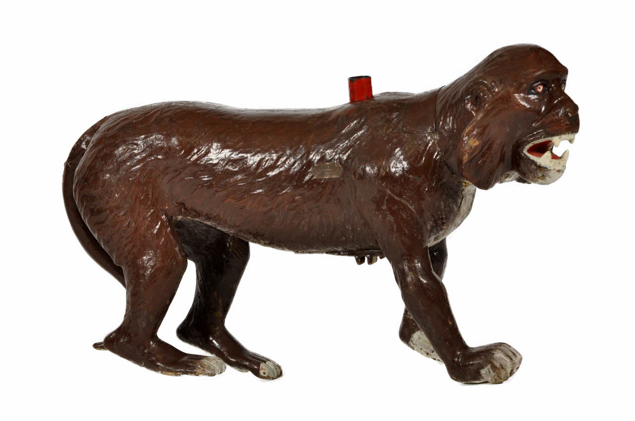 Maréchal ; Coquereau sujet de manège fixe Gorille Pays de la Loire, France 1910-1933 1991.2.4 Photo Mucem