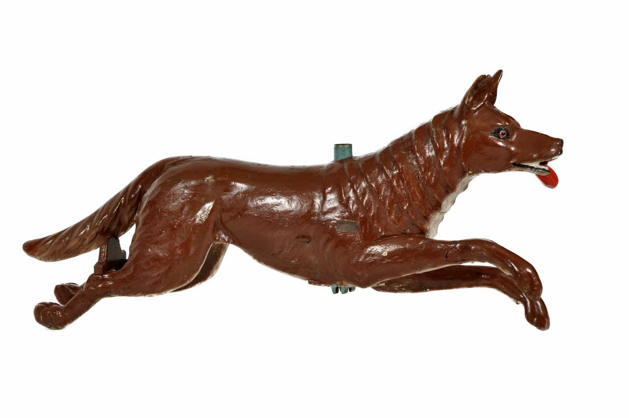 Maréchal ; Coquereau sujet de manège sauteur Loup Pays de la Loire, France 1910-1933 1991.2.5 Photo Mucem