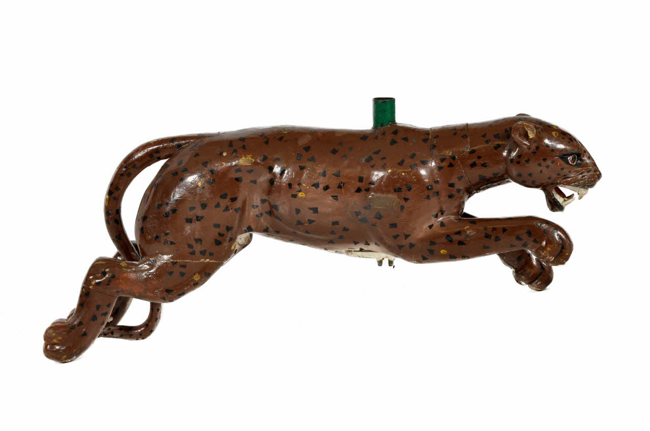 Maréchal ; Coquereau sujet de manège sauteur Léopard Pays de la Loire, France 1910-1933 1991.2.7 Photo Mucem