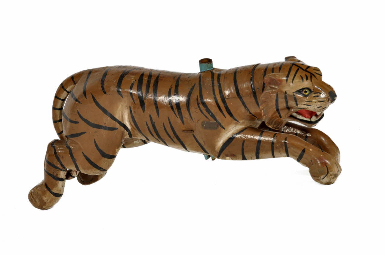 Maréchal ; Coquereau sujet de manège sauteur Tigre Pays de la Loire, France 1910-1933 1991.2.9 Photo Mucem