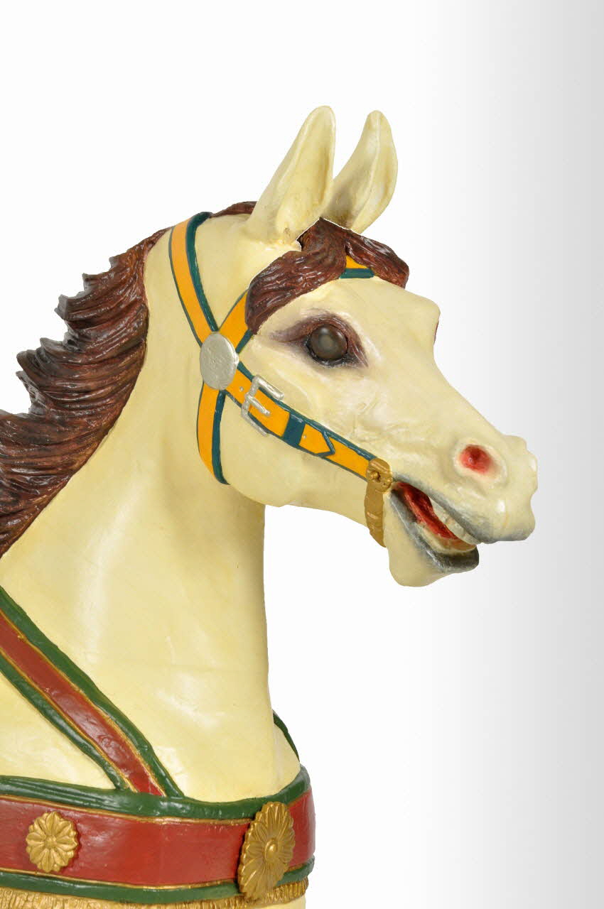 SUJET DE MANEGE : CHEVAL 1997.1.22 Photo Mucem