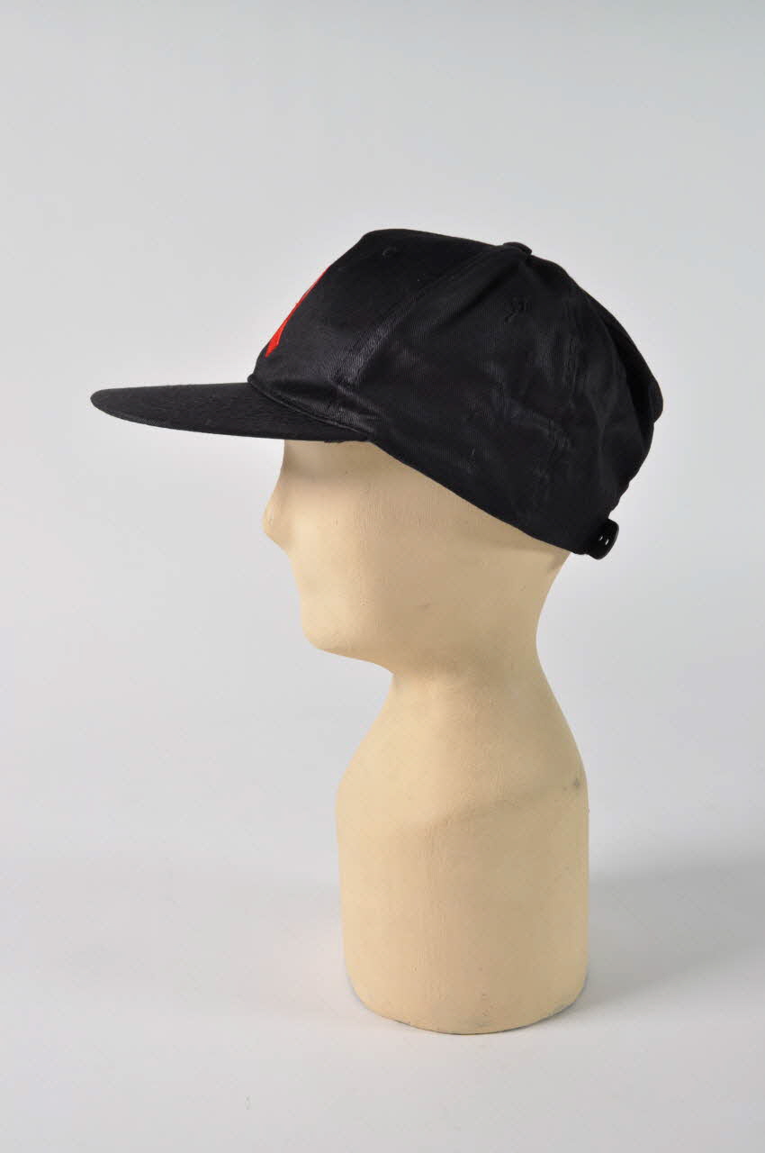 casquette Casquette avec ruban rouge 2002.104.73 Photo Mucem