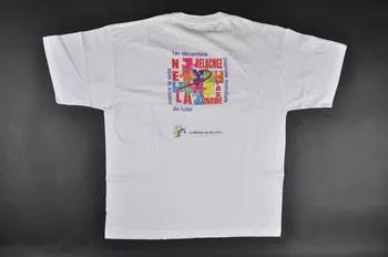 Préservatifs Loops T shirt "Ne relâchez pas la garde" France 2002 2002.104.74 Photo Mucem