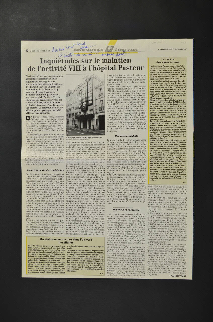 Hôpital Pasteur - Personnel et malades PAGE DE JOURNAL Inquiétudes sur le maintien de l'activité VIH à l'hôpital Pasteur Île-de-France, France 1999/9/23 2002.106.11 Photo Mucem