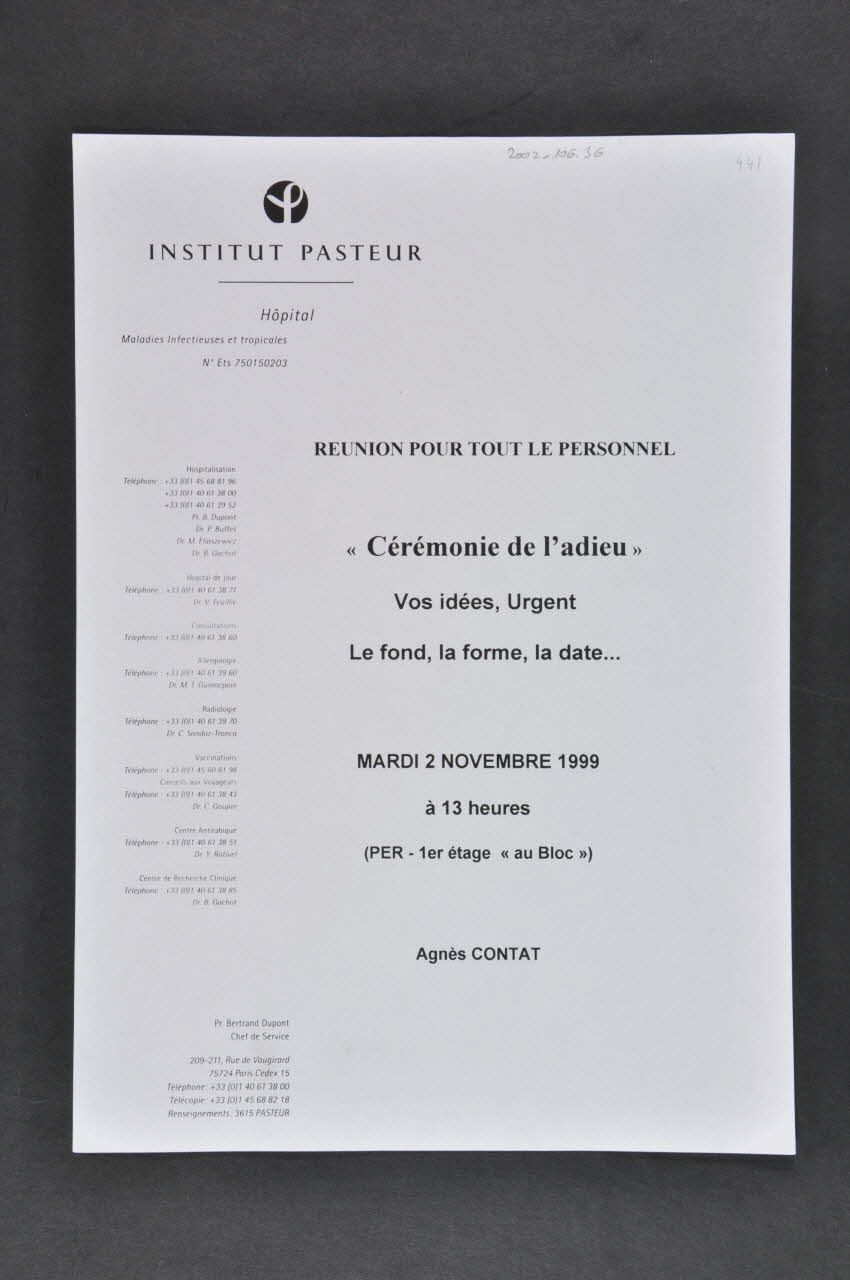 Hôpital Pasteur - Personnel et malades affichette Invitation à la réunion de préparation de la "Cérémonie de l'adieu" Île-de-France, France 1999/12 2002.106.36 Photo Mucem